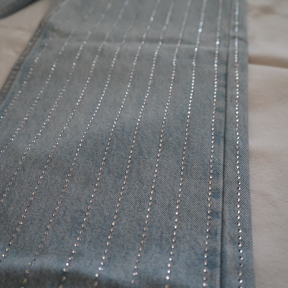 Light wash Rhinestone Jeans - Picture 2 of 3